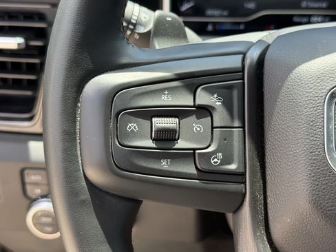 Used 2024 GMC Sierra 1500 AT4 w/ Technology Package AWD/4WD image 17