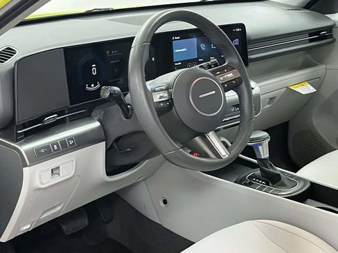 Certified 2025 Hyundai Kona SEL FWD image 12