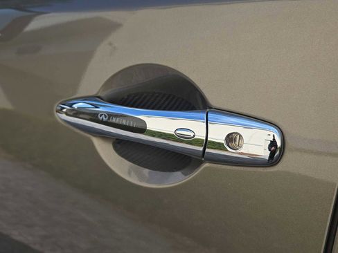 Used 2019 INFINITI QX80 Luxe image 12