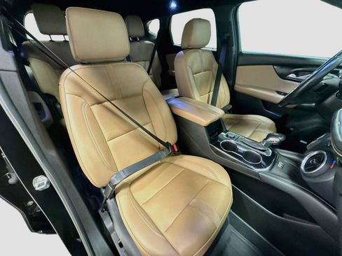 Used 2021 Chevrolet Blazer Premier w/ Driver Confidence II Package FWD image 29
