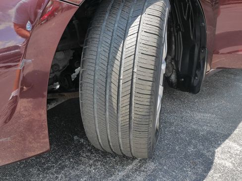 Used 2010 Honda Accord EX-L image 32