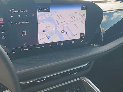 Certified 2025 Audi Q5 Premium w/ Convenience Package image 28