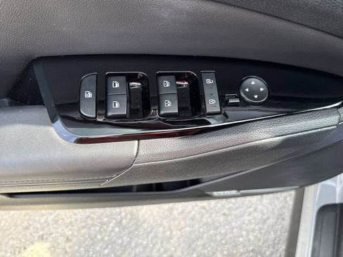 Used 2024 Kia Sportage SX FWD image 11