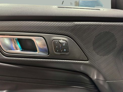 Used 2025 Ford Mustang Premium image 10