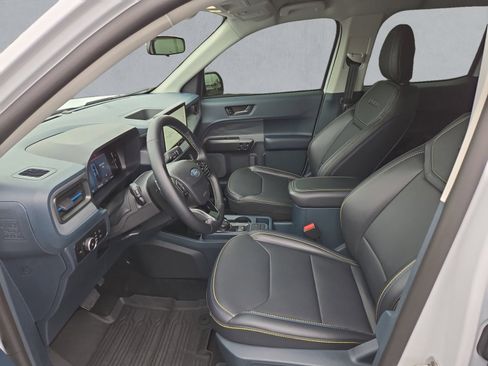 Certified 2025 Ford Maverick Lobo image 11