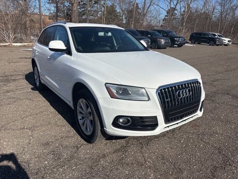 Used 2016 Audi Q5 2.0T Premium Plus w/ Premium Plus Package image 3