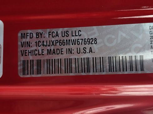 Used 2021 Jeep Wrangler Unlimited Sahara w/ Cold Weather Group image 38