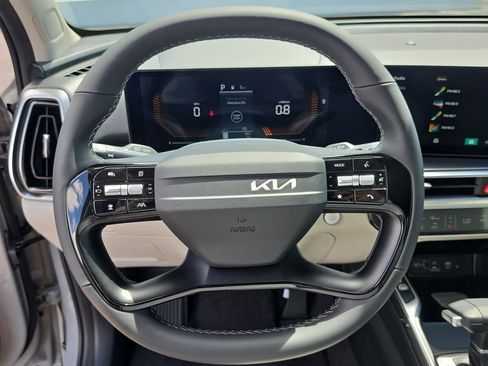 New 2026 Kia Sorento S FWD image 28