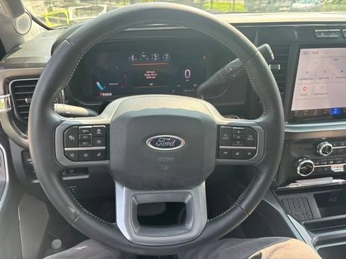 Used 2024 Ford F250 Lariat w/ Lariat Ultimate Package AWD/4WD image 24
