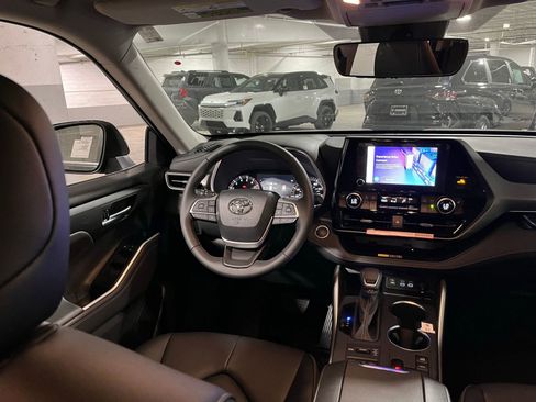 New 2026 Toyota Highlander XLE AWD/4WD image 41