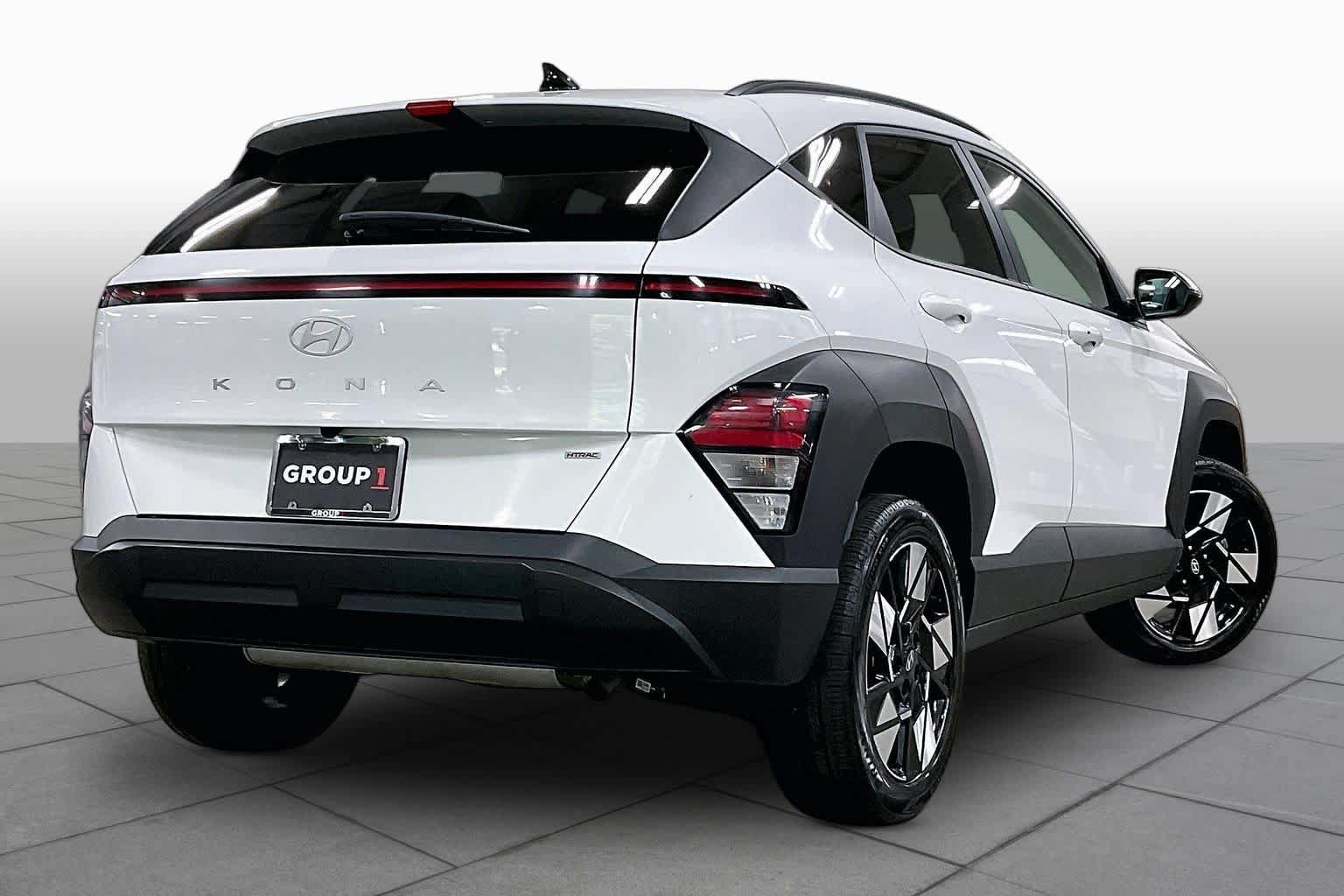 Used 2024 Hyundai Kona SEL AWD/4WD image 13