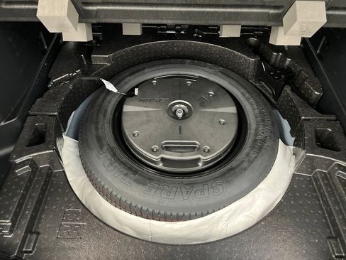 Used 2025 MAZDA CX-50 AWD 2.5 S w/ Premium Package image 34