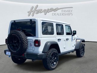 Used 2023 Jeep Wrangler Unlimited w/ Sun & Screen Package AWD/4WD video 3