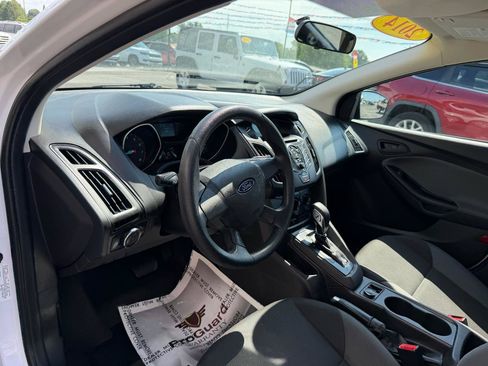 Used 2014 Ford Focus S FWD image 12