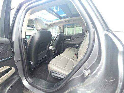 Used 2025 Lincoln Corsair AWD w/ Equipment Group 101A image 28