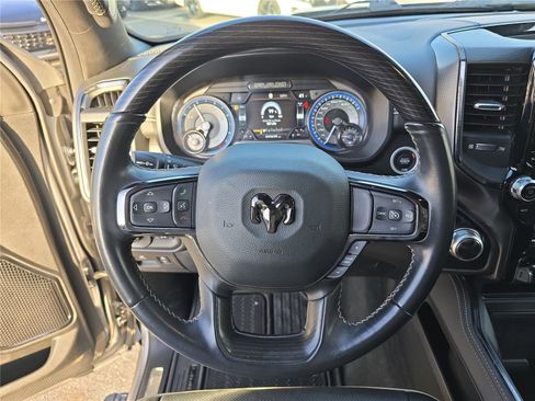 Used 2022 RAM 1500 Limited w/ Body Color Bumper Group image 30