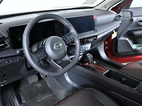 New 2026 Nissan Kicks SR w/ SR Premium Package image 8