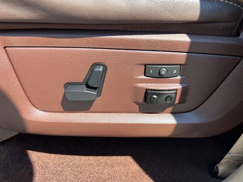 Used 2015 RAM 3500 Laramie Longhorn image 13