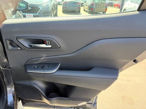 Used 2023 Toyota Crown Limited w/ Advanced Technology Package image 30