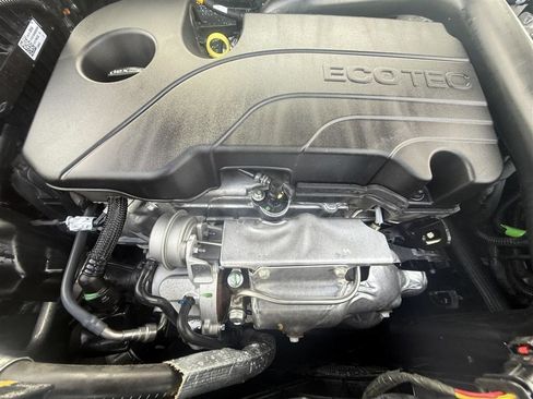 Used 2023 Chevrolet Equinox LT AWD/4WD image 43