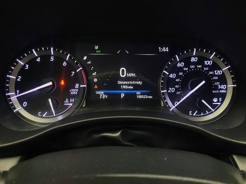 Used 2022 Toyota Highlander XLE FWD image 23