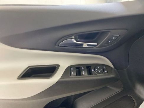 Used 2023 Chevrolet Equinox LS w/ LS Convenience Package FWD image 26