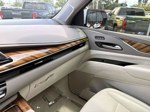 Used 2024 Cadillac Escalade Sport Platinum RWD image 26