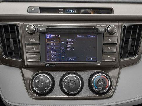 Used 2013 Toyota RAV4 LE AWD/4WD image 5