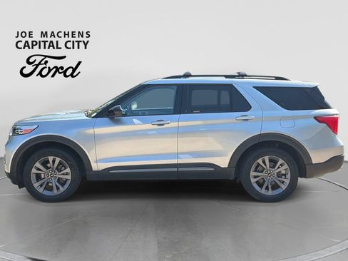 Used 2023 Ford Explorer XLT w/ Equipment Group 202A AWD/4WD image 42