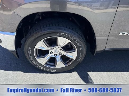 Used 2023 RAM 1500 Laramie AWD/4WD image 11