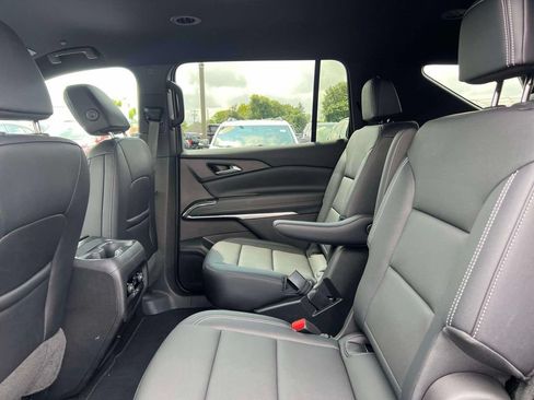 Used 2026 Chevrolet Traverse LT w/ Driver Confidence Package AWD/4WD image 13