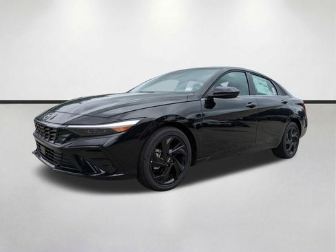 New 2026 Hyundai Elantra SEL Sport FWD image 8