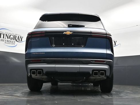 Used 2026 Chevrolet Traverse LT FWD image 34