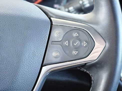 Used 2023 Chevrolet Traverse LT FWD image 18
