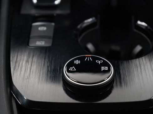 Used 2023 Nissan Rogue S image 20