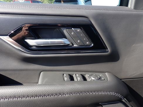 New 2026 GMC Yukon XL Denali w/ Sun & Power Step Package image 22