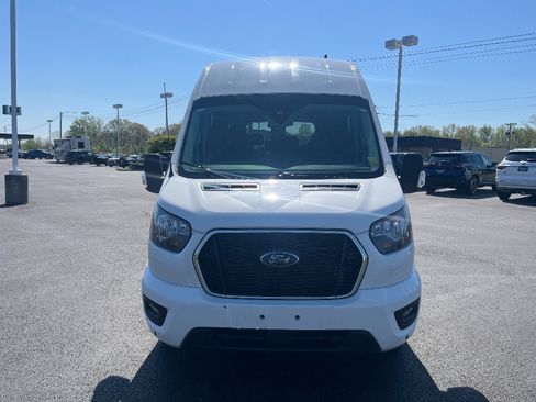 Used 2024 Ford Transit 350 XLT RWD image 2