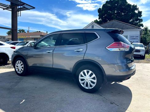 Used 2015 Nissan Rogue S image 8