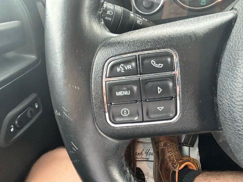 Used 2018 Jeep Wrangler Unlimited Sahara w/ Dual Top Group AWD/4WD image 18