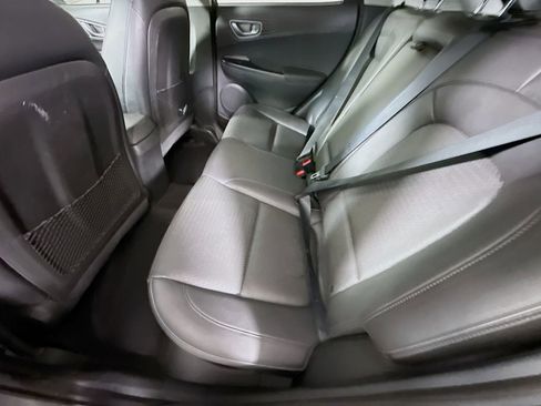 Certified 2021 Hyundai Kona Limited FWD image 28