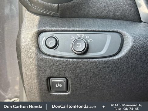 Used 2022 Chevrolet Blazer LT FWD image 23