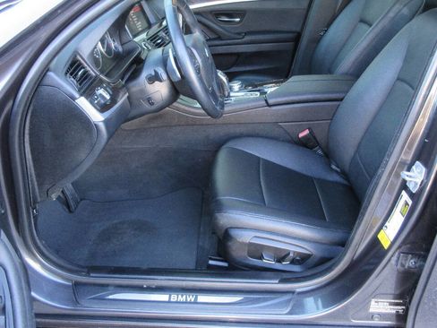 Used 2016 BMW 528i Sedan image 11
