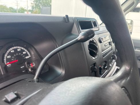 Used 2012 Ford E-250 and Econoline 250 w/ PWR Group RWD image 24