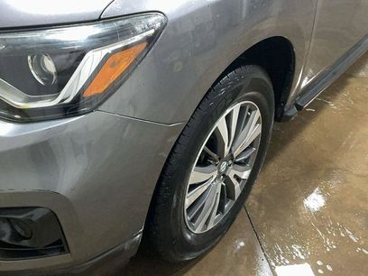 Used 2017 Nissan Pathfinder S