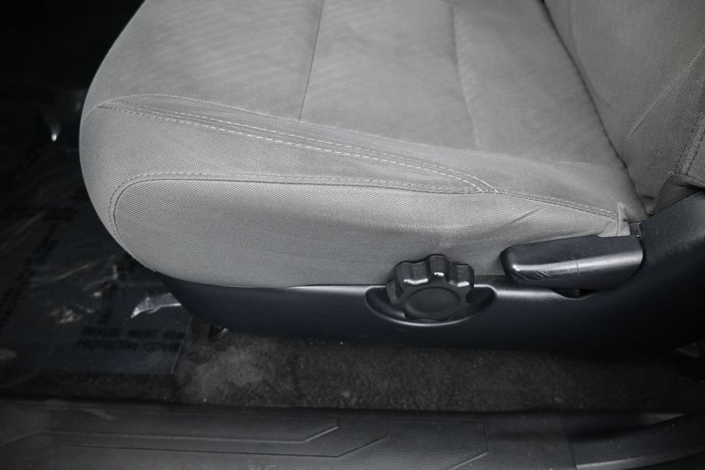 Used 2021 Toyota Tacoma SR5 w/ SR5 Appearance Package (SM) RWD image 16
