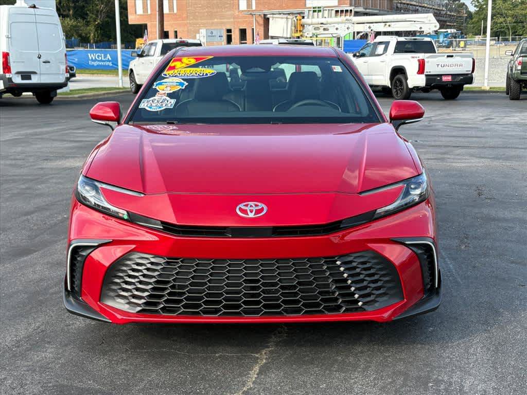 Used 2026 Toyota Camry SE FWD image 25