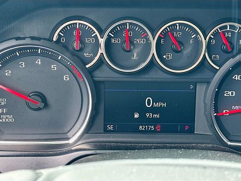 Used 2020 Chevrolet Silverado 1500 LT w/ Convenience Package image 12