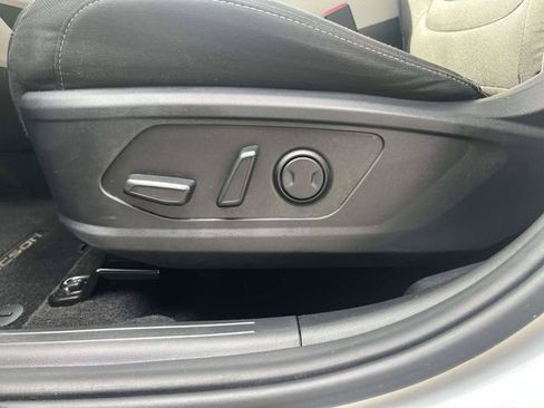 Used 2023 Hyundai Tucson SEL FWD image 19