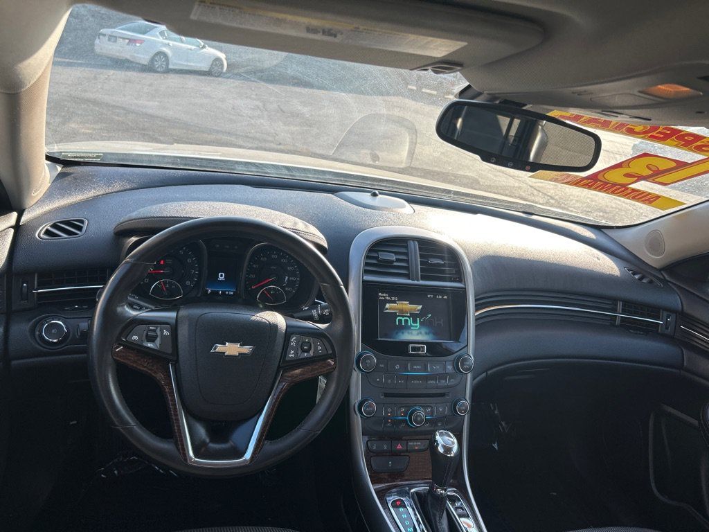 Used 2013 Chevrolet Malibu LT FWD image 14