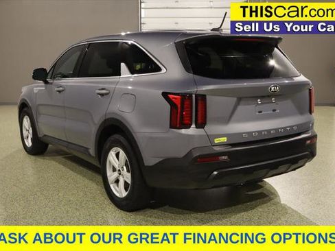Used 2021 Kia Sorento LX image 5